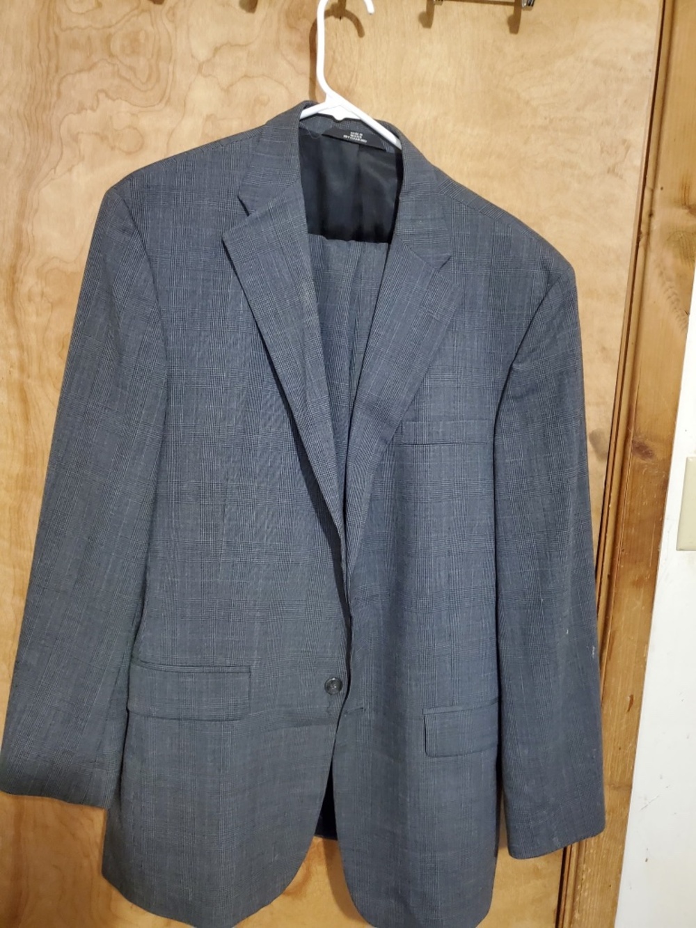 #951 Mens suit by Haggar black label